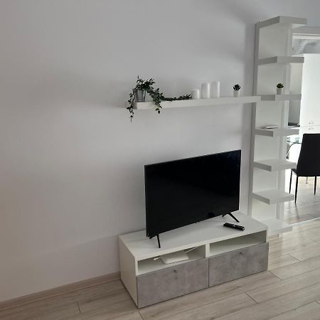 Sweety Relaxing Apartment No 135 Bucureşti Ngoại thất bức ảnh